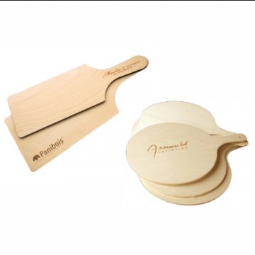 TAGLIERI E VASSOI IN LEGNO